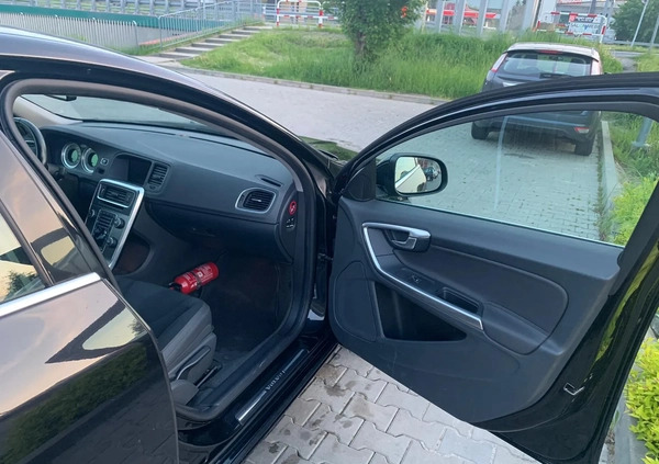 Volvo S60 cena 30000 przebieg: 195000, rok produkcji 2011 z Strumień małe 277